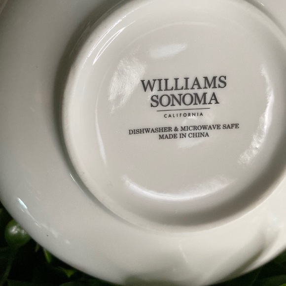 Williams Sonoma Vividly Colored Set of Four Owl Dipping Bowls 🦉 - Picture 12 of 17